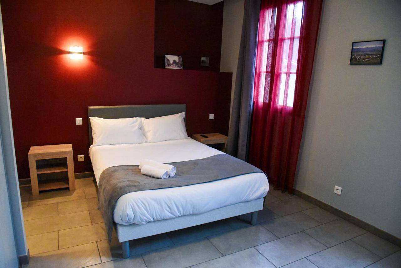 Twin Room in Mazères, Ariège