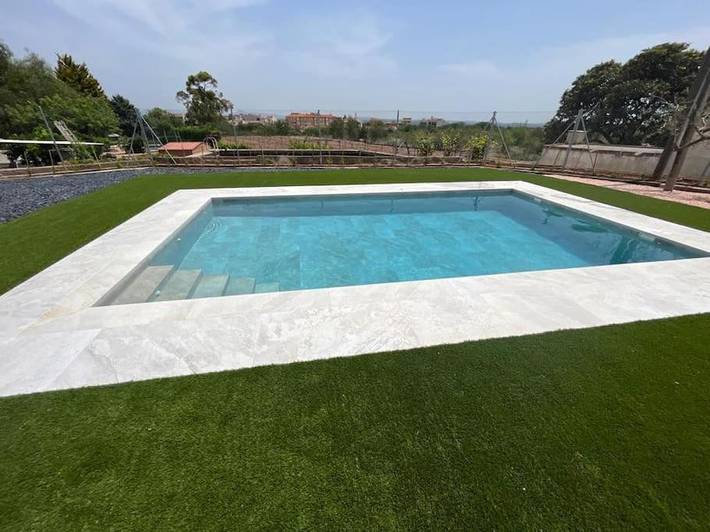 Location de vacances pour 8 personnes, avec vue ainsi que jardin et piscine, animaux acceptés à Alcover