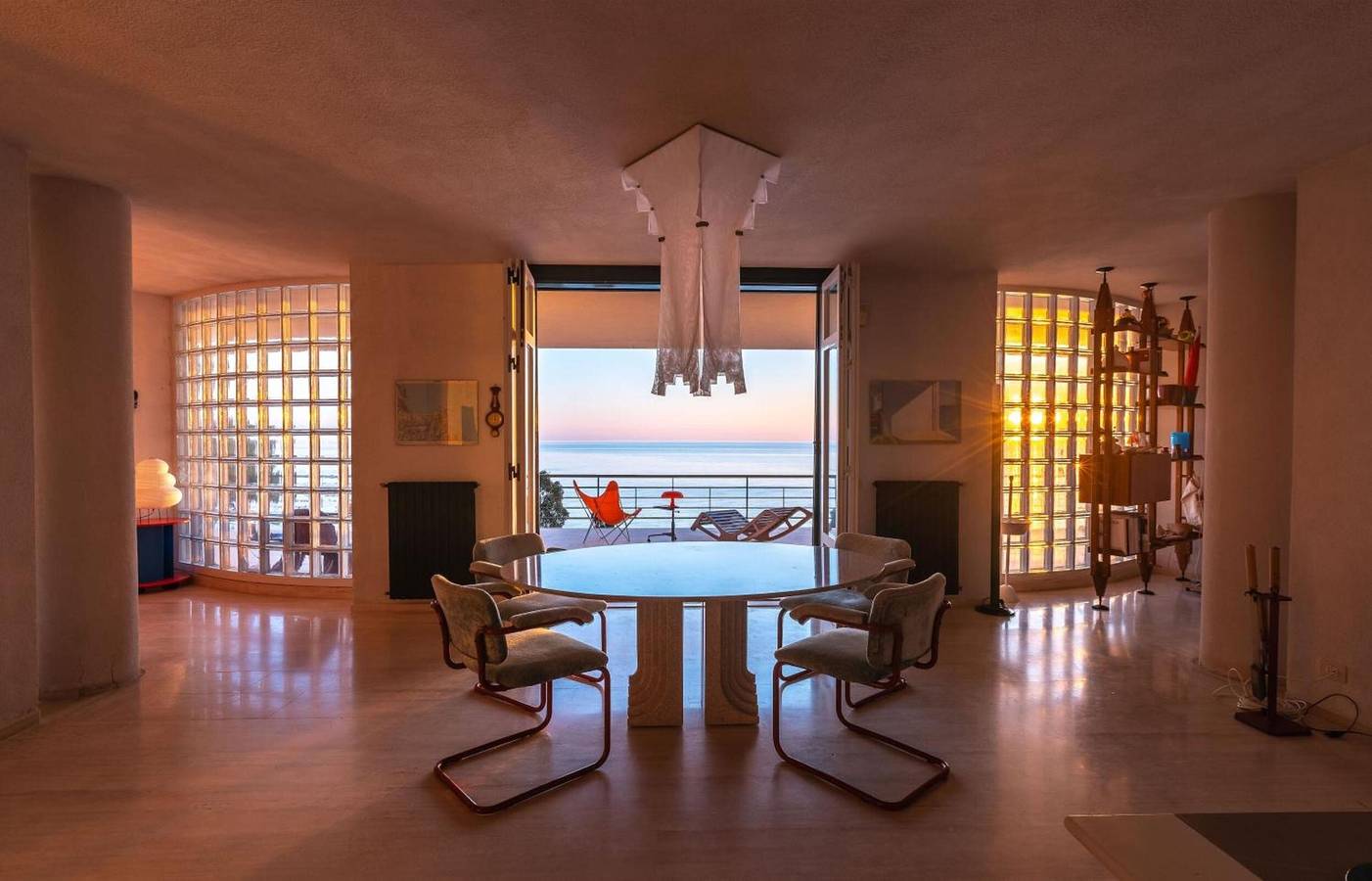 Villa Capo Zafferano con vista mare, Wi-Fi e aria condizionata in Capo Zafferano, Bagheria