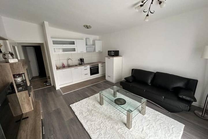 Ferienwohnung für 4 Personen, mit Terrasse und Garten in Leuben