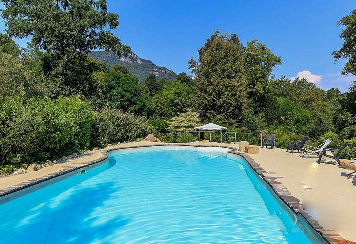 Appartement entier, Appartement de vacances pour 4 personnes avec terrasse in Rancio Valcuvia, Province de Varese