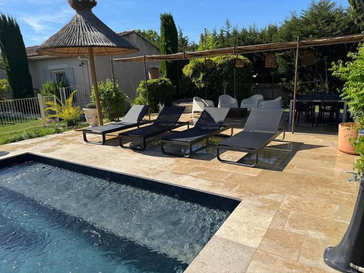 Location de vacances pour 6 personnes, avec piscine et vue ainsi que jardin et bassin pour enfant à Graveson - 3
