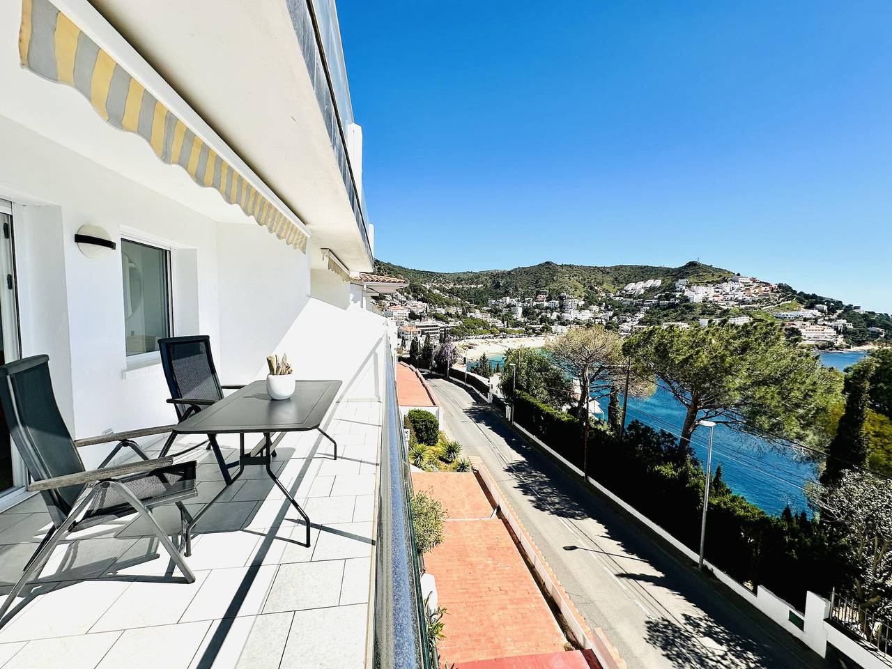 Appartement entier, Appartement moderne pour deux avec Wi-Fi et parking à Roses in Roses, Haut-Ampurdan