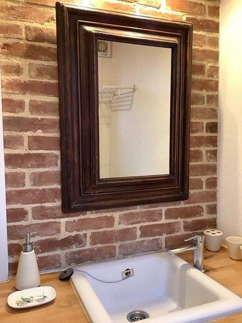 Gîte chalet écolo à la campagne, sous les arbres, tout confort in Upie, Région de Valence