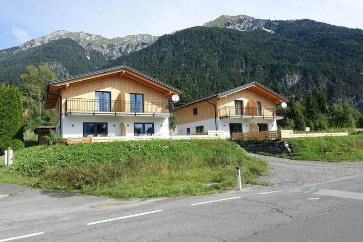 Ferienwohnung für 6 Personen, mit Balkon und Terrasse sowie Sauna und Seeblick am Pressegger See