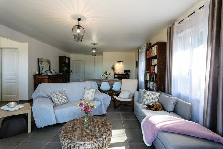 Location de vacances pour 2 personnes, avec vue et jardin à Carennac - 2