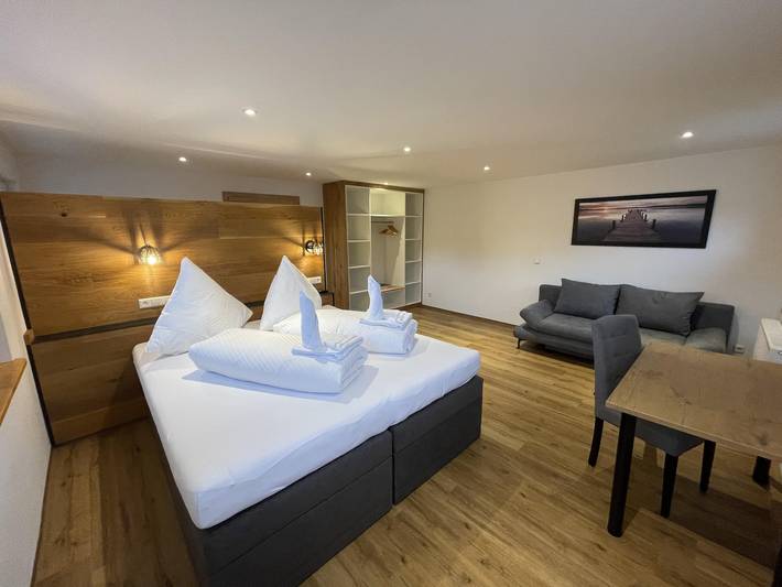 Ferienwohnung 7/Haupthaus/2 Schlafraum/ Dusche, Wc in Isny im Allgäu, Region Bodensee-Oberschwaben