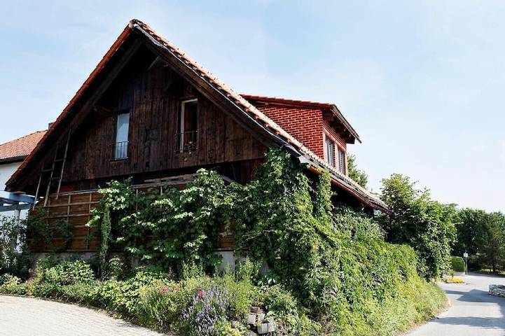 Hochmodern mit Antike verbunden; 200 Meter zum See; 10 Minuten zur Skipiste, in St. Magdalen (Villach), Villach