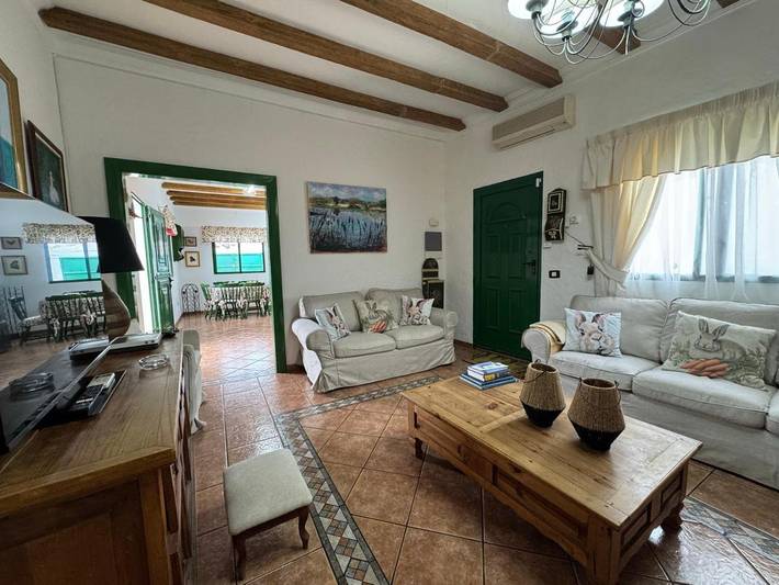 Casa rural para 6 personas, con jardín además de terraza y piscina en Telde - 3