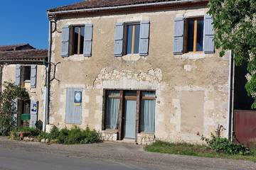 Gîte pour 15 personnes, avec jardin à La Romieu