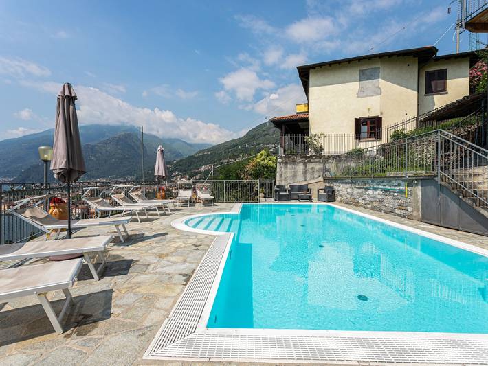 Ferienwohnung für 3 Personen, mit Balkon und Pool sowie Garten in Gravedona - 2