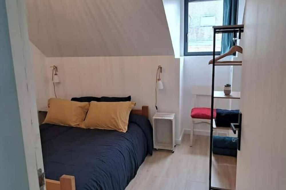 Appartement entier, Appartement moderne et chaleureux T2 –Idéal famille ou déplacement professionnel in Lorient, Côte des Mégalithes