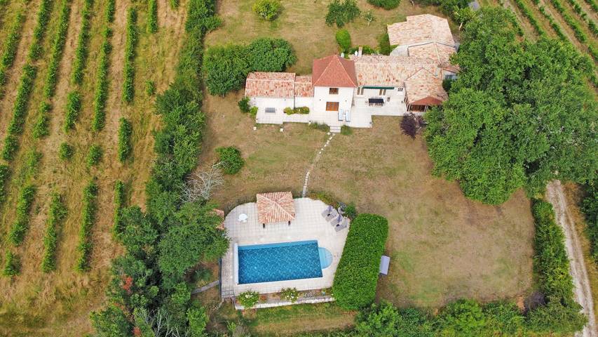 Cottage pour 6 personnes, avec piscine et jardin à Gageac-et-Rouillac