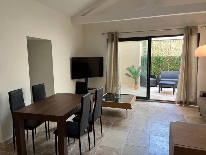Entire apartment, Apartment 'Centre Historique Bel' with Private Terrace, Wi-Fi and Air Conditioning in Aix-en-Provence, Mediterranean Coast (France)