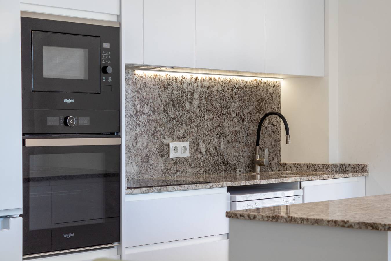 Apartamento entero, Global Vacacional: Bonito apartamento en Urbanización Ciudad Mar in Puerto de Sagunto, Sagunto