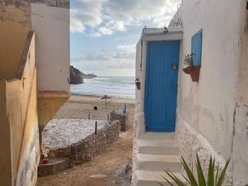 Maison d’hôte pour 4 personnes, avec balcon et vue dans Mirhleft