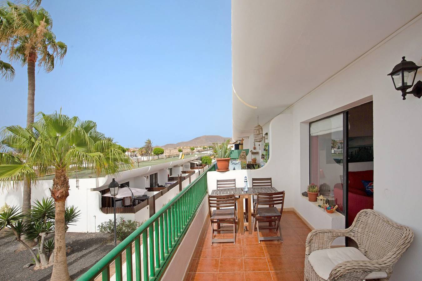 Ganze Wohnung, Ferienwohnung 'Dunes To Explore and Relax' mit Gemeinschaftspool, privater Terrasse und Wi-Fi in Corralejo, La Oliva