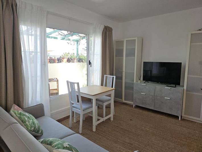 Apartamento para 4 personas, con Balcón además de Terraza y Jardín en Arrieta