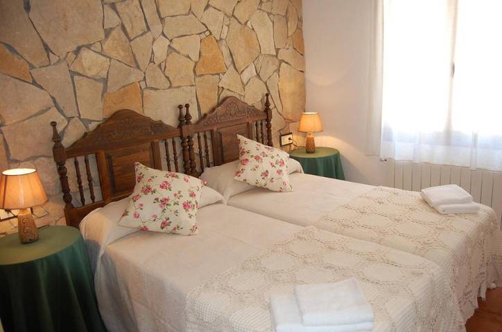 Casa de vacaciones para 8 personas, con terraza y piscina además de vistas y jardín en Castilla-La Mancha - 3