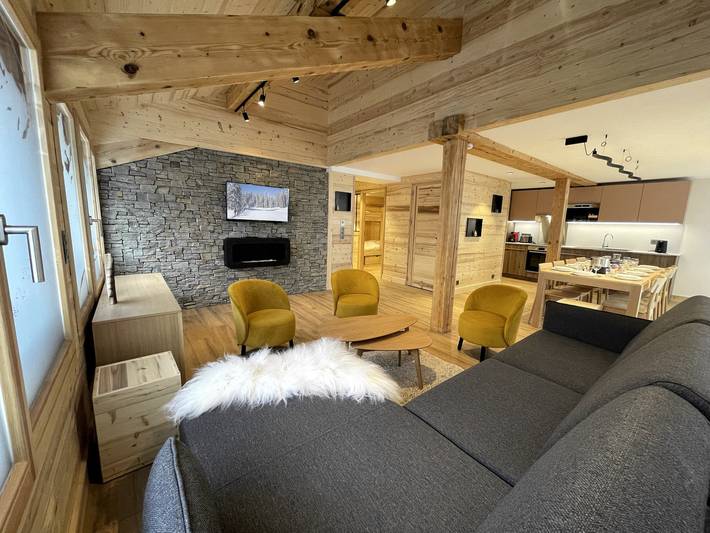 Gîte pour 10 personnes, avec terrasse dans Office De Tourisme De La Clusaz