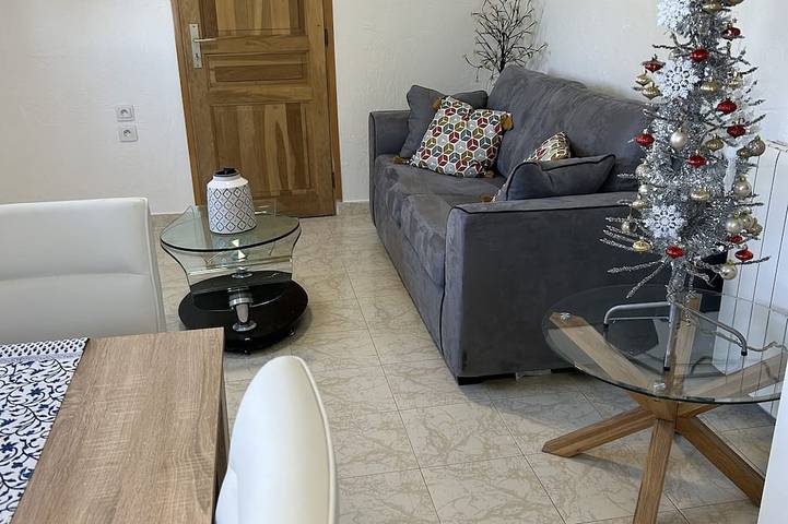 Mercantour retreat in a serene private  12.5 acres of land in Châteauneuf-Grasse, Mittelmeerküste (Frankreich)