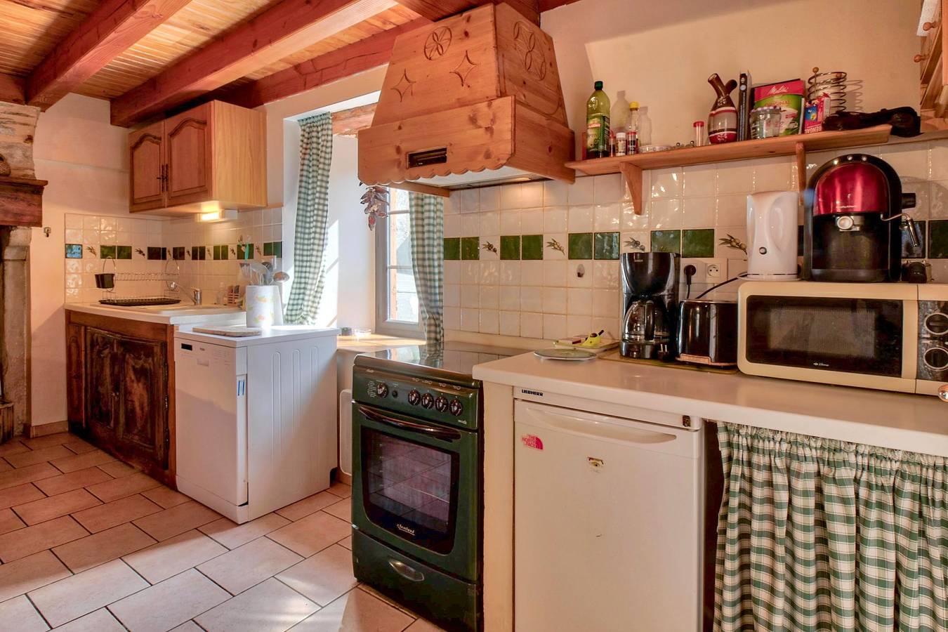 Typisches Haus mit atemberaubender Aussicht – 5 Min. von Saint-Lary entfernt in Sailhan, Französische Pyrenäen
