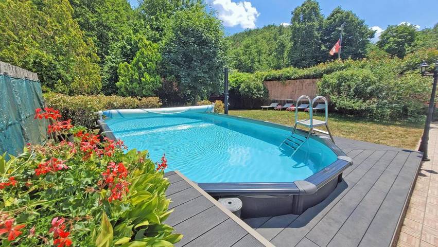 Agriturismo per 4 persone, con Giardino e Piscina nonché Panorama a Pistoia