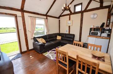 Log Cabin for 4 People in Potter Heigham, Norfolk, Photo 3