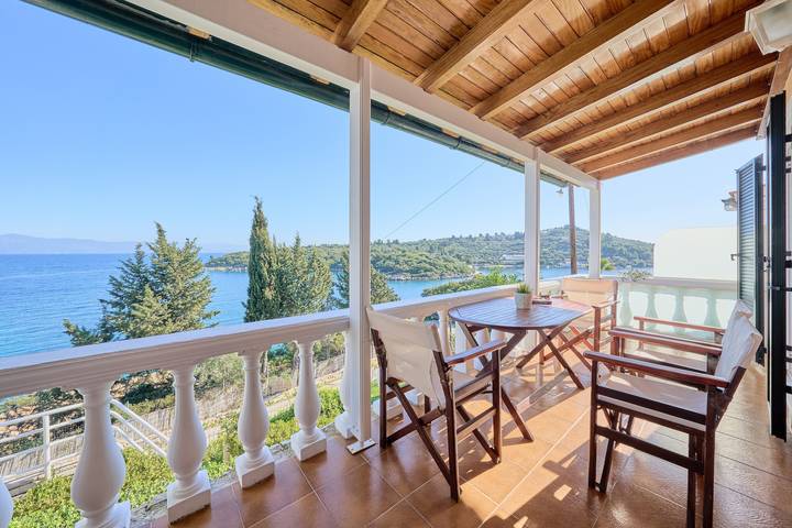 Apartment for 5 people, with Balcony and Garden in Paxos