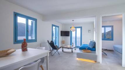 Gîte pour 3 personnes, avec vue et jardin dans Vathy