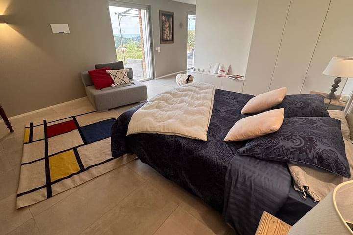 Ganze Wohnung, Appart heights of Ollioules in magnificent house, exceptional sea view in Ollioules, Mittelmeerküste (Frankreich)