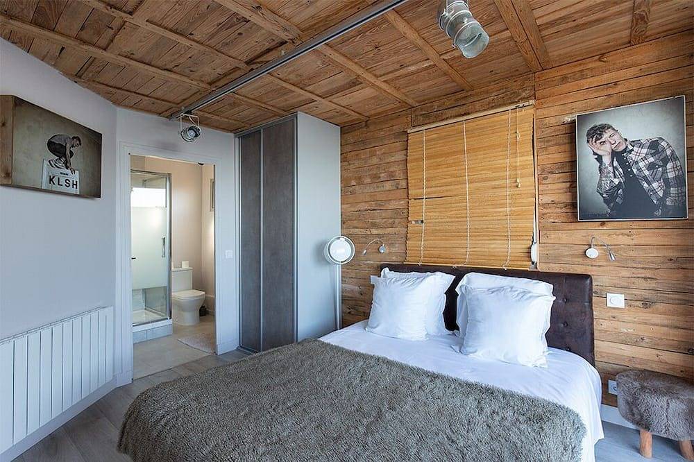 Annie's Rooms - The Showroom con vista al mar, piscina, tenis, playa in Villerville, Region de Lisieux