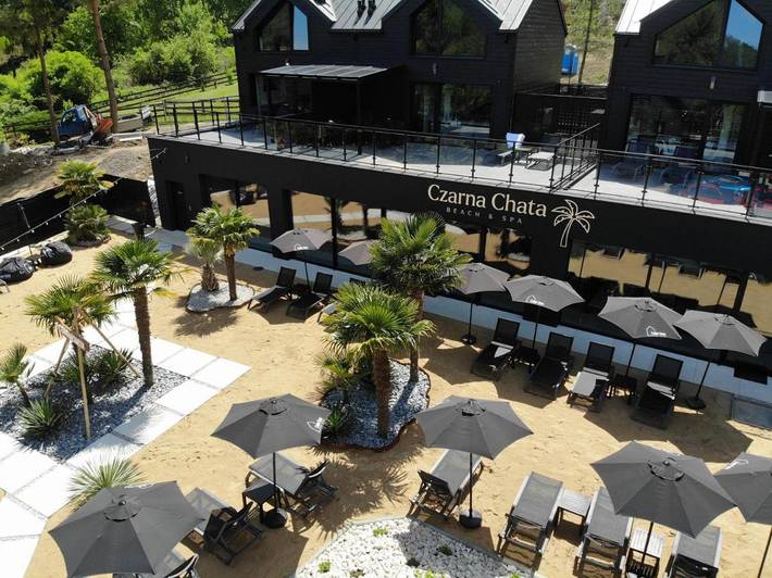 Vakantiepark voor 9 personen, with sauna and whirlpool as well as zwembad and tuin in Polen