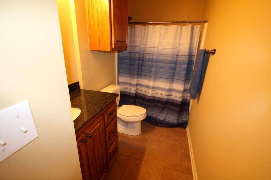 Ganze Wohnung, Die Blue Water Villa B befindet sich gegenüber vom Strand in Grand Isle in Grand Isle, Jefferson Parish