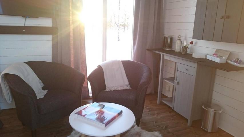 Gîte pour 2 personnes, avec vue sur le lac et jardin ainsi que vue et sauna, animaux acceptés à Kiruna - 3