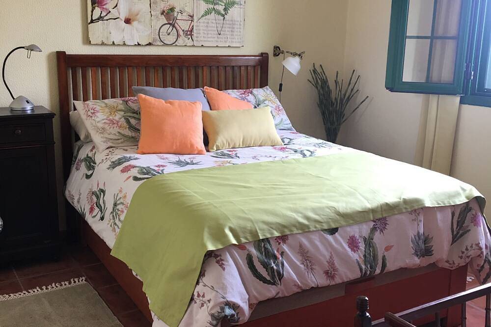 Lovely country house \"La Peña\", Teror, Gran Canaria, Wifi, Bbq, Nature, Relax. in Teror, Gran Canaria Norte