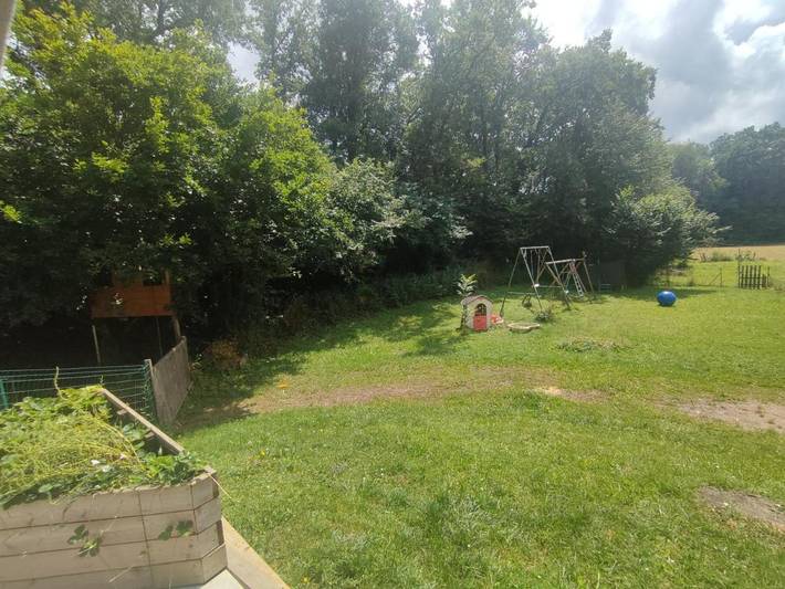 Location de vacances pour 6 personnes, avec piscine ainsi que jardin et vue, animaux acceptés à Lyaud - 4