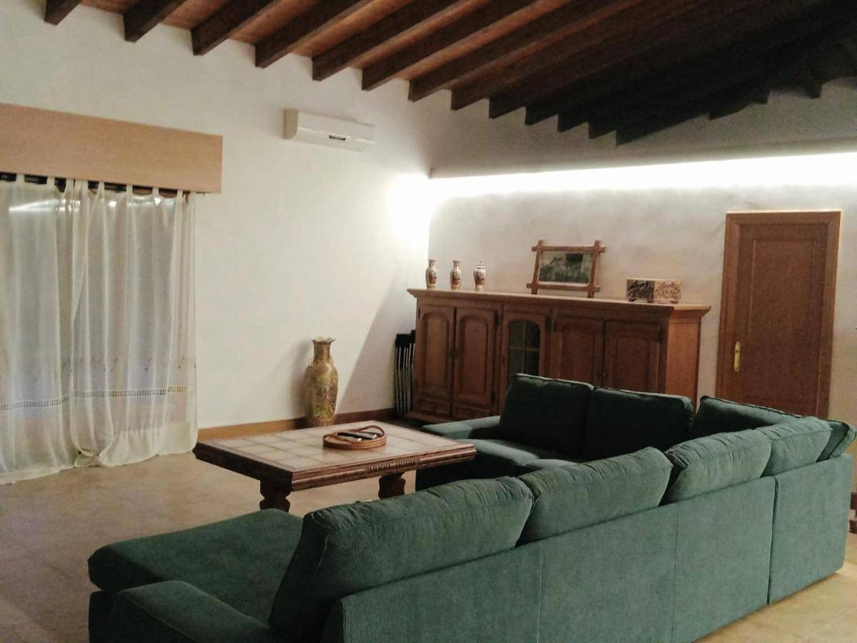 Three-Bedroom House in Villamanrique de la Condesa, Parc national de Doñana