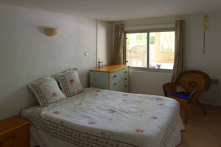 Appartement entier, Appartement en rez de jardin proche d'un domaine viticole in Lorgues, Région de Draguignan