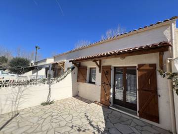Gîte pour 5 personnes, avec terrasse dans Plages des Cabanes de Fleury