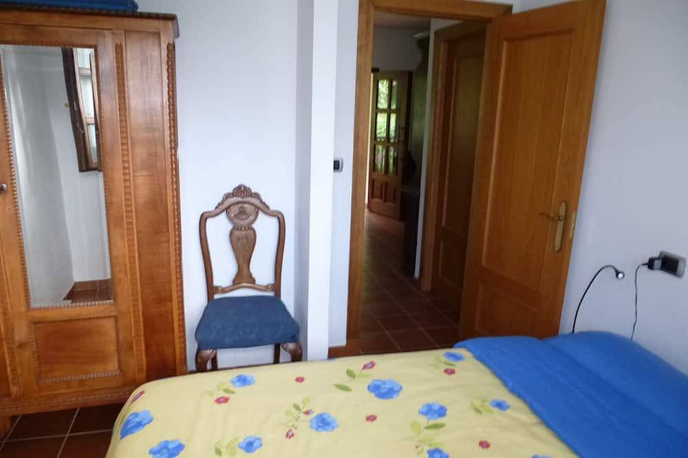 Appartement entier, Apartment in Asturian country house, close to beach in Ribadesella, Côte Cantabrique