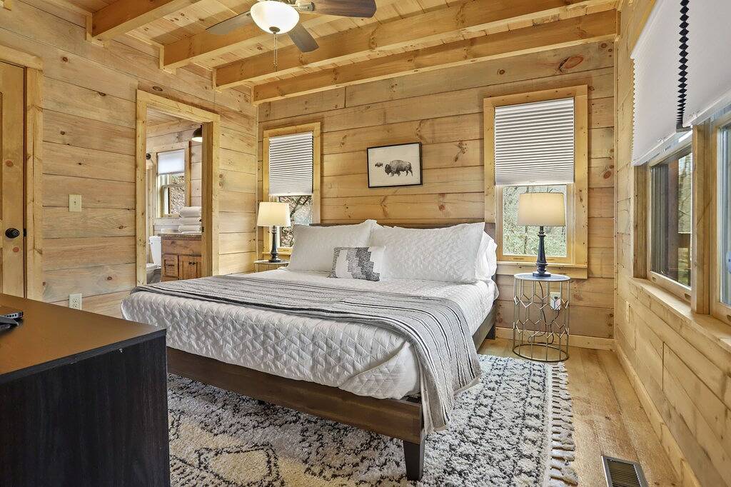 Modern Treetop Cabin on Stocked Trout Stream + Hot Tub + Fire Pit in Chattahoochee National Forest