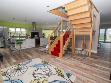 Cottage for 12 People in Swansea region, Photo 3