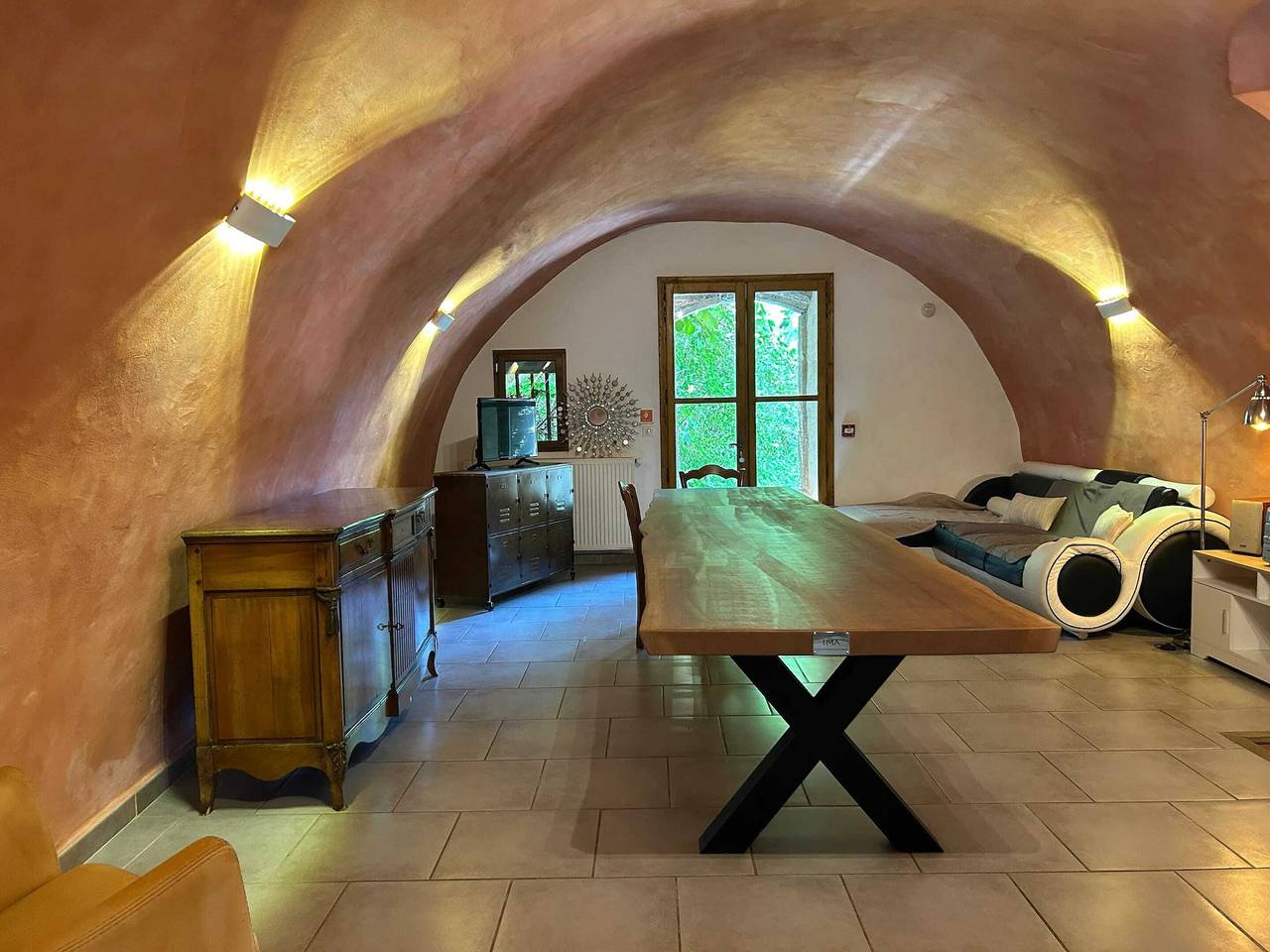 Spacious House in Castellane with Garden and Mountain View in Castellane, Verdon Regional Natural Park