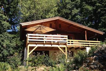 Maison de campagne pour 7 personnes, avec jardin ainsi que sauna et balcon à Mittlach