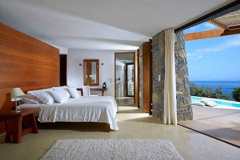 Luxury Crete Villa | Villa Daphne | Private Pool | Ocean Front | 1 Bdr | Nikolaos in Crète du Nord