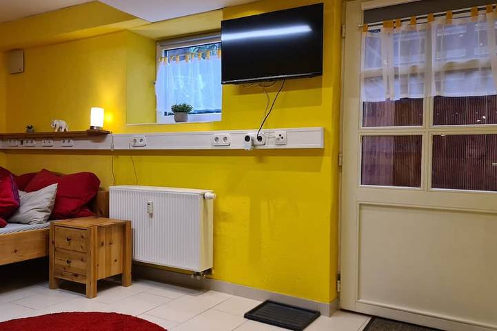 Ganze Wohnung, Raumwunder mit Vollausstattung in Landstuhl, Landkreis Kaiserslautern