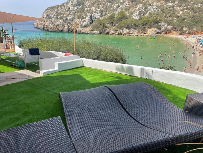 Casa vacanza per 4 persone, con giardino e panorama nonché terrazza, con animali domestici in Cala en Porter