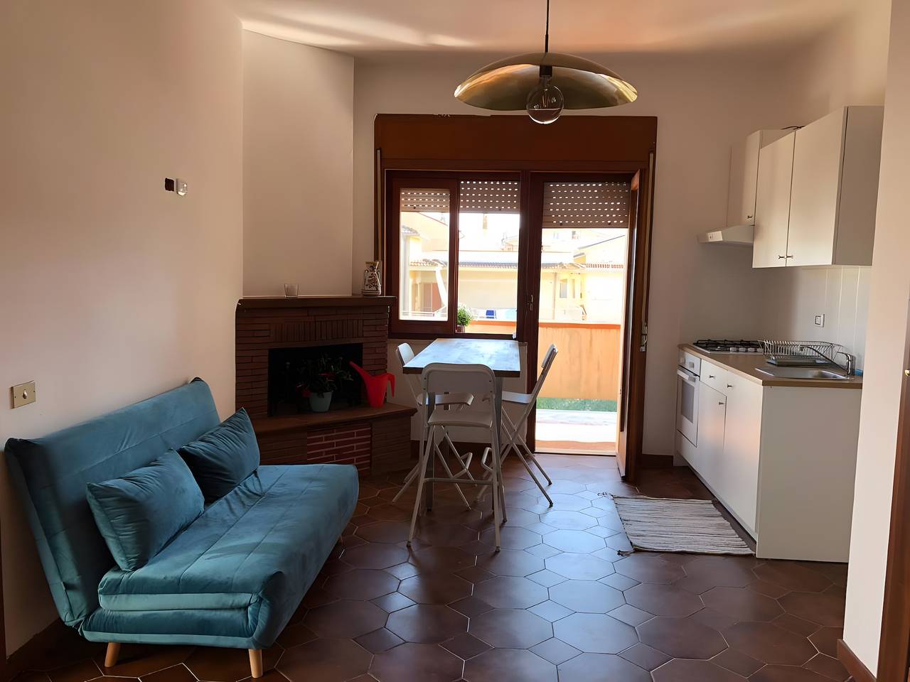 Appartement entier, Appartement 'Libeccio Vista Mare' avec vue sur la mer, Wi-Fi et climatisation in Agropoli, Cilento