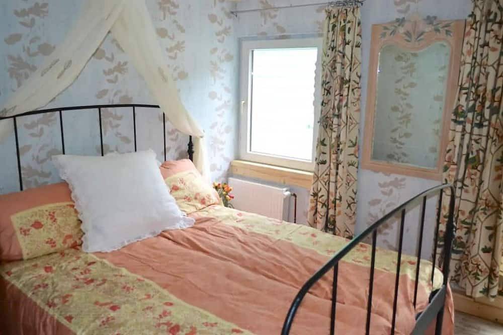 Grand Chalet am Bergflüsschen mit Kickertisch, Sauna & Waldschwimm-bad in Harzvorland